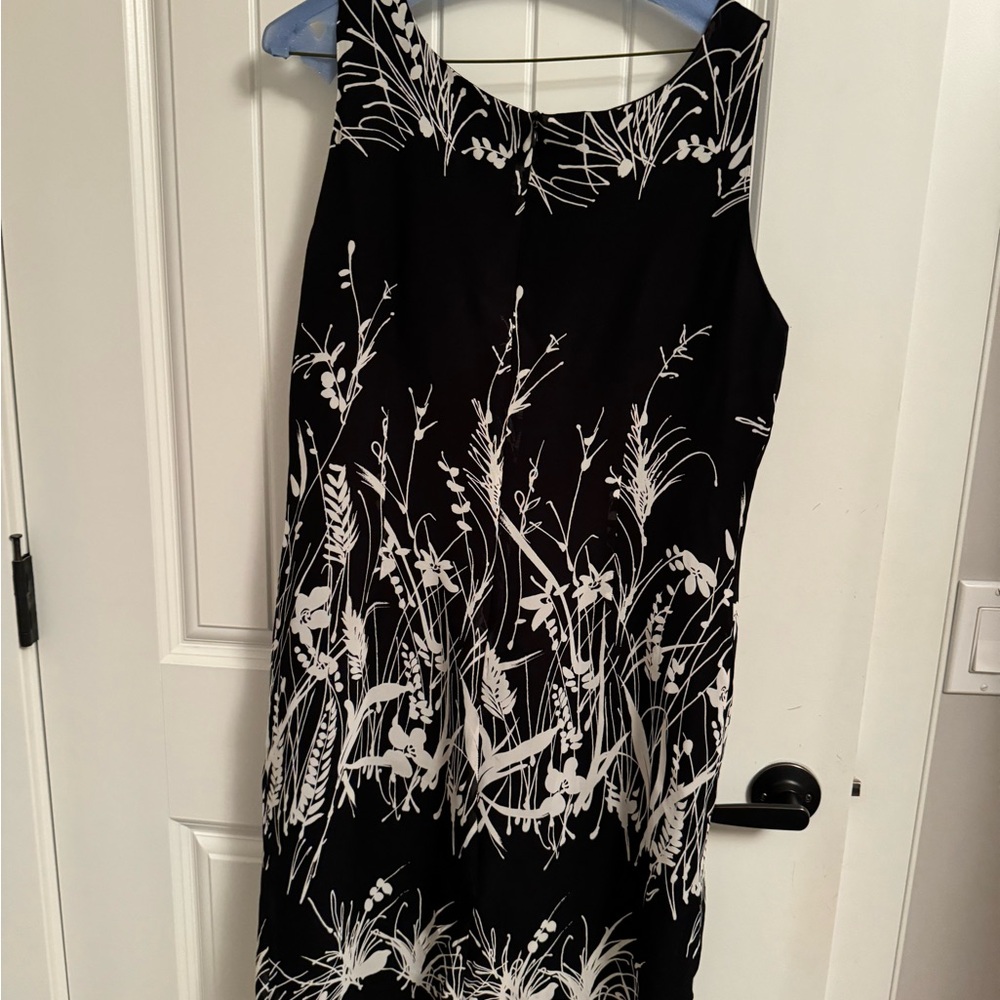 Sleeveless black and white dress by Karen Klein size 14